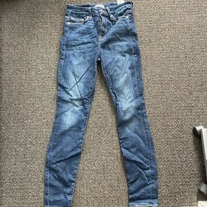 Good American Skinny Jeans